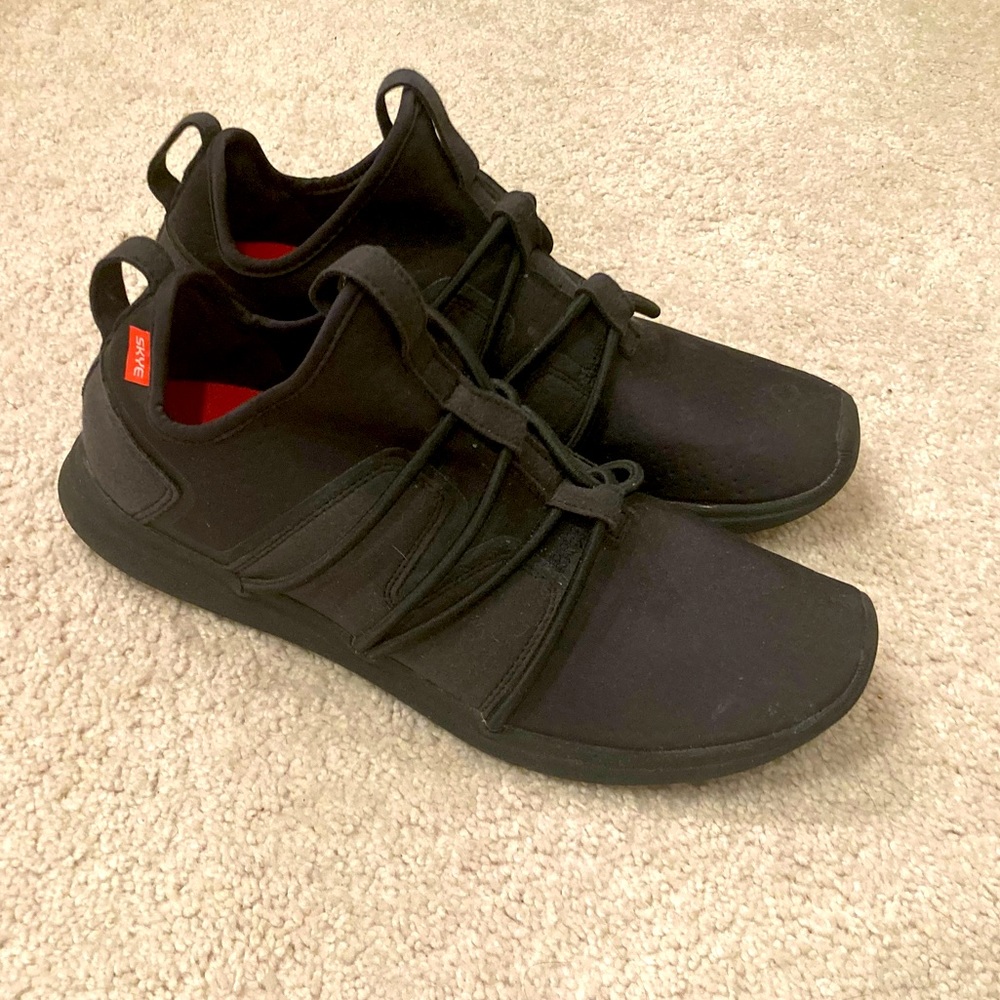 Skye “Rbutus” Sneakers